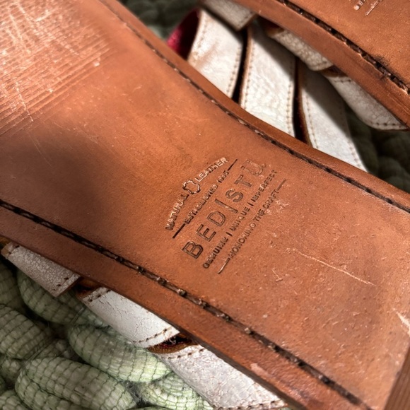 Bed Stu Yoli White/Tan Leather Triple Banded Slip On Thong Comfort Aztec Sandals - Picture 9 of 10